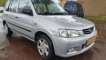Occasion Mazda Demio 75 PK (55 kW) 2001 Grijs Hatchback