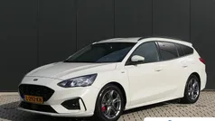 Gebruikt 2021 Ford Focus ST-Line X Stationwagen | € 21.935 (Eerlijke prijs)
