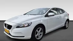 Wit Gebruikt 2018 Volvo V40 Stationwagen | € 15.930 (Goede deal)