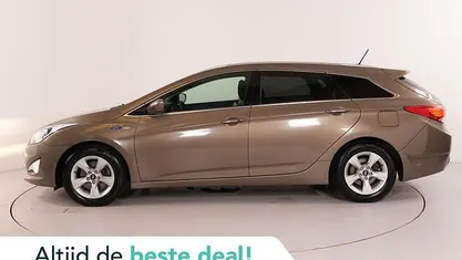 Occasion Hyundai i40 Edition 135 PK (99 kW) 2014 Beige, metallic lak Stationwagen