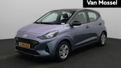 Blauw Gebruikt 2024 Hyundai i10 Premium Hatchback | € 18.740 (Eerlijke prijs)