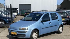 Blauw Gebruikt 2002 Fiat Punto Hatchback | € 1.195 (Eerlijke prijs)