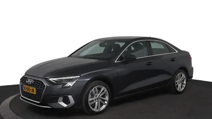 Grijs Occasion 2021 Audi A3 Business Sedan | € 20.999 (Goede deal)