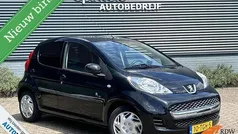 Zwart Gebruikt 2012 Peugeot 107 Hatchback | € 4.499 (Eerlijke prijs)