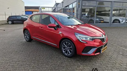 Occasion 2020 Renault Clio V Zen Hatchback | € 10.950 (Eerlijke prijs)