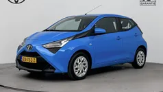 Gebruikt 2019 Toyota Aygo X-play Hatchback | € 10.950 (Eerlijke prijs)