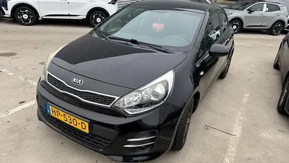 Occasion Kia Rio 84 PK (61 kW) 2015 Zwart (metallic) Hatchback