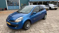 Gebruikt 2006 Renault Clio II Dynamique Hatchback | € 2.500 (Eerlijke prijs)