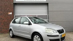 Grijs Gebruikt 2006 VW Polo Hatchback | € 1.544 (Eerlijke prijs)