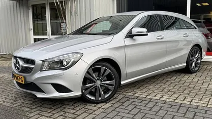Grijs Occasion 2015 Mercedes CLA180 Shooting Brake Ambition Stationwagen | € 11.999 (Eerlijke prijs)