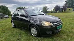 Gebruikt 2006 Opel Corsa Essentia Hatchback | € 1.199 (Goede deal)
