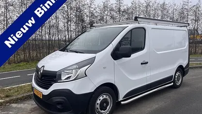 Wit Occasion 2016 Renault Trafic Komfort MPV | € 6.445 (Super prijs)