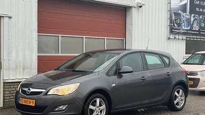 Occasion 2010 Opel Astra Edition Hatchback | € 1.250 (Goede deal)