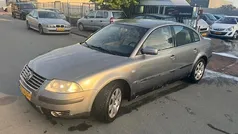 Grijs Gebruikt 2002 VW Passat Sedan | € 1.350 (Goede deal)