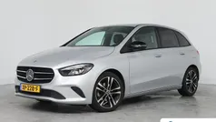 Gebruikt 2019 Mercedes B180 Premium MPV | € 22.895 (Eerlijke prijs)