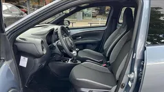 Grijs Gebruikt 2024 Toyota Aygo Play Hatchback | € 18.949 (Eerlijke prijs)