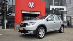 Grijs Gebruikt 2016 Dacia Sandero Lauréate Hatchback | € 10.190 (Eerlijke prijs)