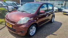 Rood Gebruikt 2009 Daihatsu Sirion Hatchback | € 1.999 (Goede deal)
