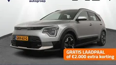 Grijs Gebruikt 2024 Kia e-Niro SUV | € 36.950 (Eerlijke prijs)