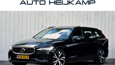 Zwart, metallic lak Gebruikt 2020 Volvo V60 R-Design Stationwagen | € 29.950 (Goede deal)