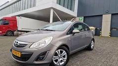 Bruin Gebruikt 2011 Opel Corsa Cosmo Hatchback | € 1.850 (Eerlijke prijs)