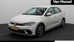 Grijs Gebruikt 2024 VW Polo Business Hatchback | € 26.900 (Eerlijke prijs)