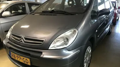 Occasion Citroën Xsara Picasso 95 PK (69 kW) 2004 Grijs MPV