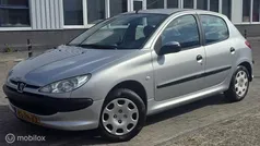 Grijs Gebruikt 2004 Peugeot 206 Hatchback | € 1.249 (Eerlijke prijs)