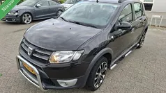 Gebruikt 2013 Dacia Sandero Lauréate Hatchback | € 5.999 (Eerlijke prijs)