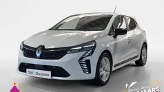Gebruikt 2024 Renault Clio V Evolution Hatchback | € 18.435 (Eerlijke prijs)