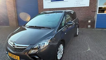 Grijs Gebruikt 2013 Opel Zafira Tourer Cosmo MPV | € 7.900 (Eerlijke prijs)