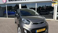 Grijs, metallic lak Gebruikt 2011 Kia Picanto Hatchback | € 5.590 (Eerlijke prijs)