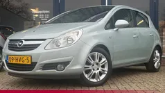 Groen Gebruikt 2009 Opel Corsa Cosmo Hatchback | € 3.690 (Eerlijke prijs)