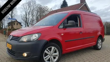 Occasion VW Caddy Maxi 105 PK (77 kW) 2015 Rood MPV