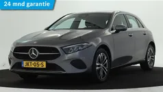 Donker berggrijs metaalkleur metallic Gebruikt 2023 Mercedes A250 Hatchback | € 31.945 (Eerlijke prijs)