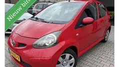 Rood Gebruikt 2007 Toyota Aygo Hatchback | € 1.350 (Goede deal)