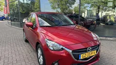 Rood Gebruikt 2015 Mazda 2 Hatchback | € 11.239 (Eerlijke prijs)
