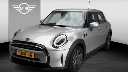 Grijs Occasion 2023 Mini Cooper Hatchback | € 23.900 (Eerlijke prijs)