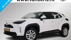 Wit Gebruikt 2022 Toyota Yaris Cross Active SUV | € 25.599 (Eerlijke prijs)