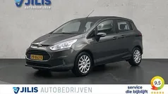Grijs, metallic lak Gebruikt 2017 Ford B-MAX Style MPV | € 7.850 (Eerlijke prijs)