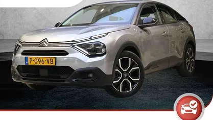 Grijs Occasion 2022 Citroën e-C4 Feel SUV | € 15.925 (Eerlijke prijs)
