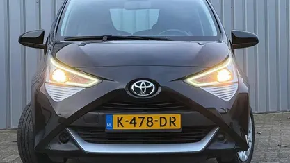 Occasion Toyota Aygo X-play 72 PK (52 kW) 2020 Zwart Hatchback