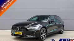 Zwart Gebruikt 2022 Volvo V60 Plus Stationwagen | € 35.900 (Eerlijke prijs)