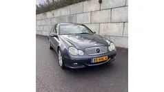 Grijs Gebruikt 2007 Mercedes C220 Coupé | € 1.990 (Goede deal)