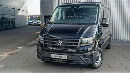 Zwart Occasion 2024 VW Crafter Trendline Van | € 36.495 (Goede deal)