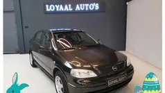 Zwart Gebruikt 2002 Opel Astra Edition Hatchback | € 999 (Eerlijke prijs)