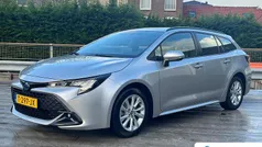 Grijs Gebruikt 2023 Toyota Corolla Active Stationwagen | € 26.990 (Eerlijke prijs)