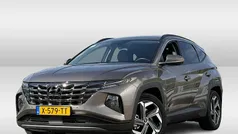 Bruin, metallic lak Gebruikt 2024 Hyundai Tucson Premium SUV | € 39.925 (Eerlijke prijs)
