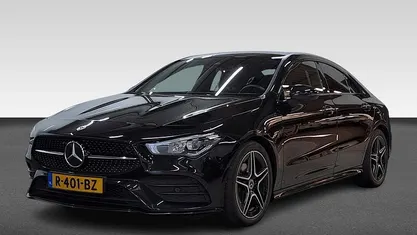 Zwart Gebruikt 2022 Mercedes 180 Business Sedan | € 27.490 (Goede deal)