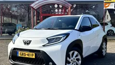 Wit Gebruikt 2023 Toyota Aygo Hatchback | € 18.690 (Eerlijke prijs)